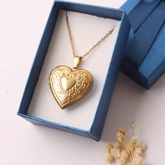 Relicario Corazón Dorado con Foto Personalizada — 2 Fotos