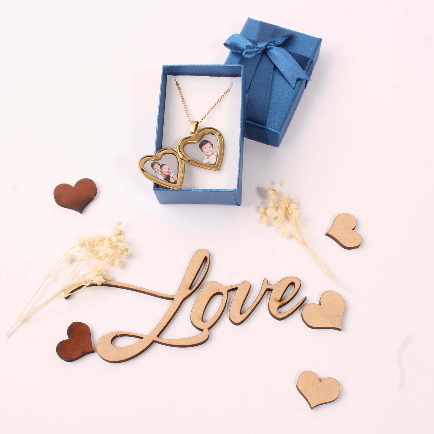 Relicario Corazón Dorado con Foto Personalizada — 2 Fotos